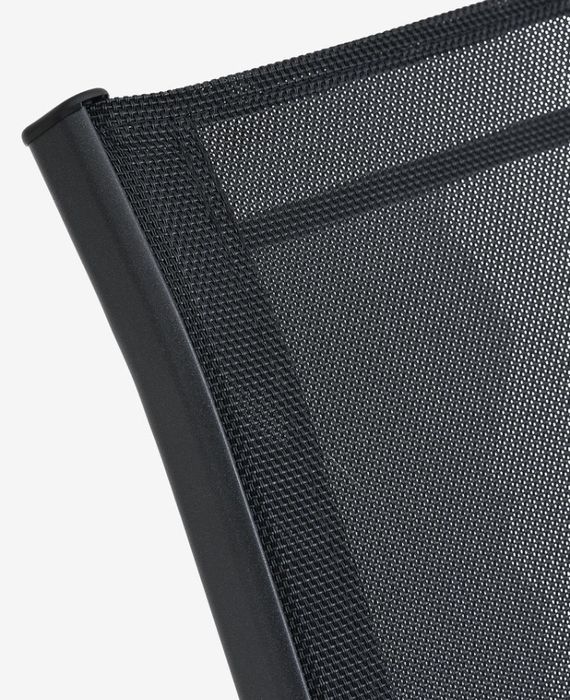 Krzesło ogrodowe czarne zmontowane w całości