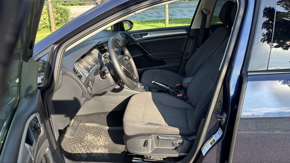 Volkswagen Golf 2.0 tdi variant
