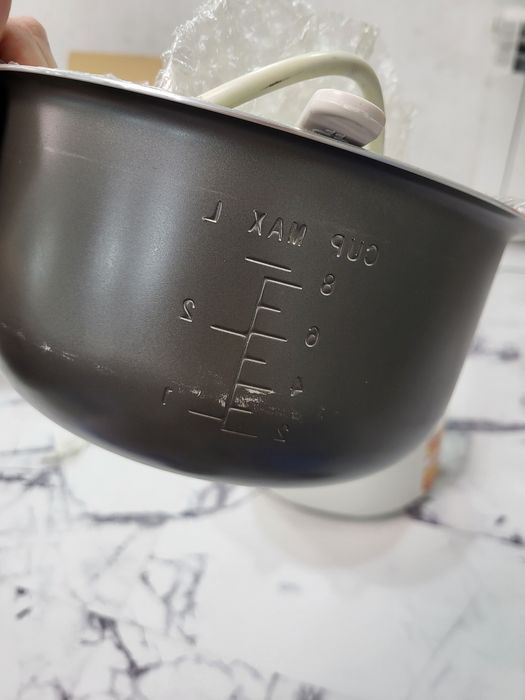 Продам б/у мультиварка Gorenje MCE4W