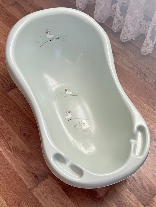Дитяча ванночка для купання