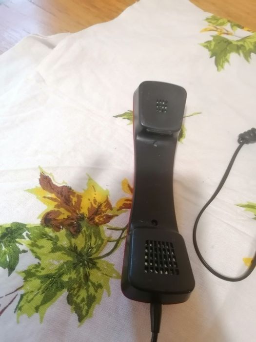 Telefon      BRATEK