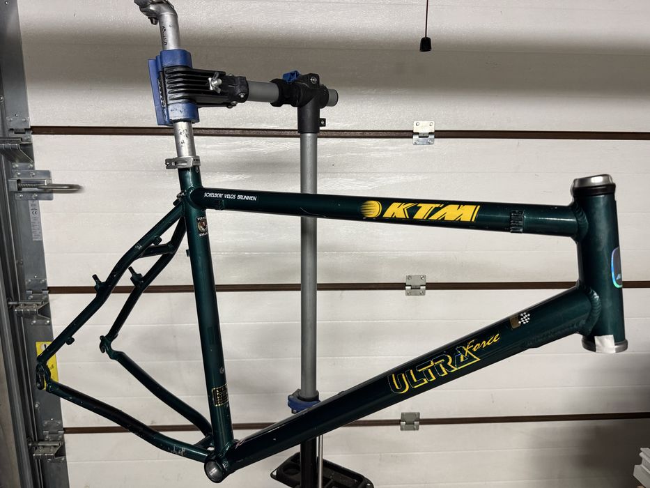 Rama KTM ultra force 2,2kg