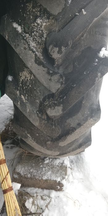 Трактор т40  на ходу в робоче стані