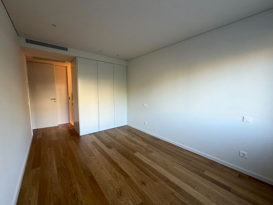 Alugo apartamento