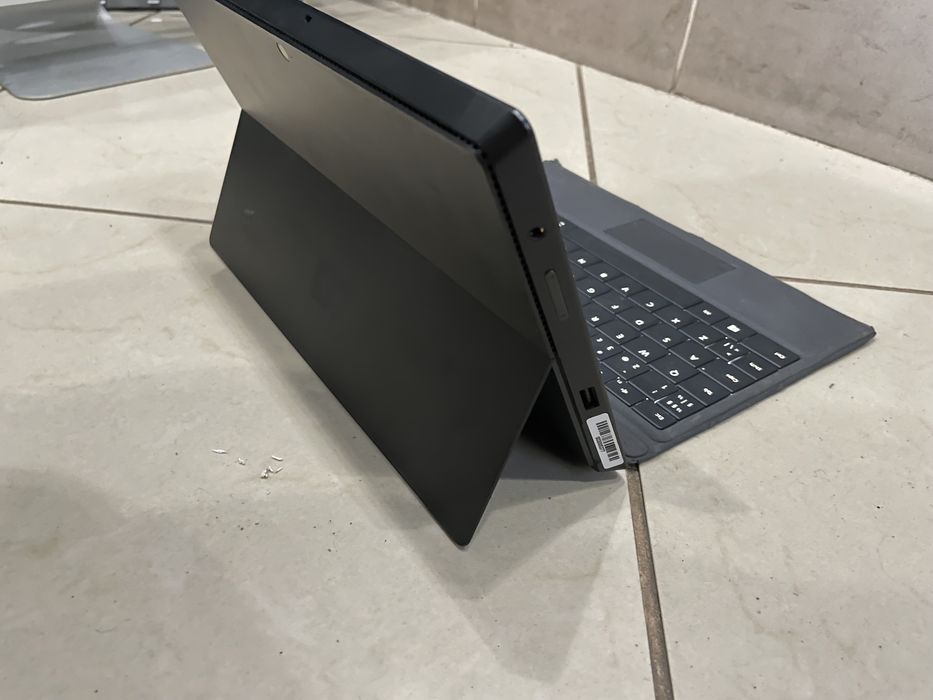 Microsoft surface pro 2 i5-3gen 4gb 10.6’ fhd