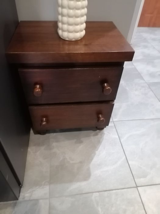 Sprzedam szafkę drewnianą