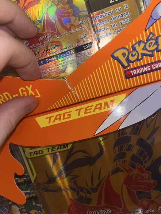 Pokemon reshiram & charizard GX premium collection CENA ZA JEDEN