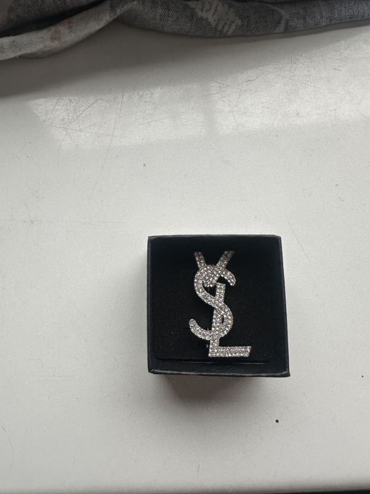 Broszka piekna błyszcząca