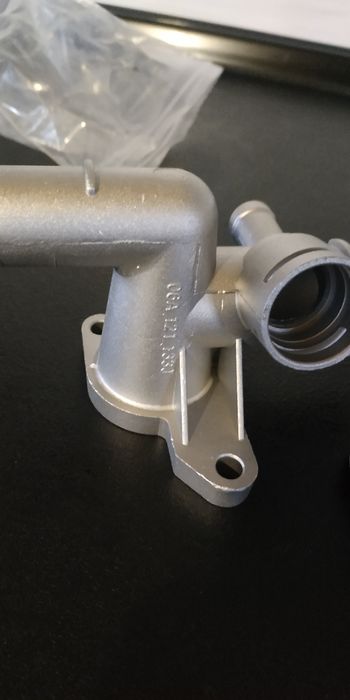 Фланец охлаждающей жидкости для skoda octavia tour 1.8t rs