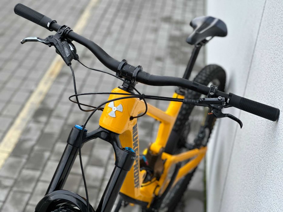 Велосипед Nukeproof Giga 290 Carbon Elite 29" L