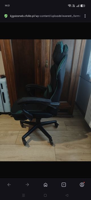 Fotel Cabro z podnóżkiem