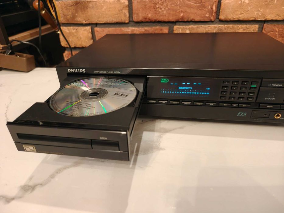 PHILIPS CD-824 ! Znakomity odtwarzacz CD ! Zadbany egzemplarz