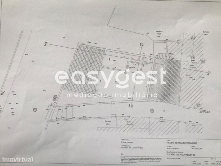 Terreno Urbano com projeto pré aprovado para construir Moradia T2