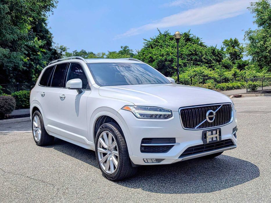 Volvo XC90 T6 Momentum      2017
