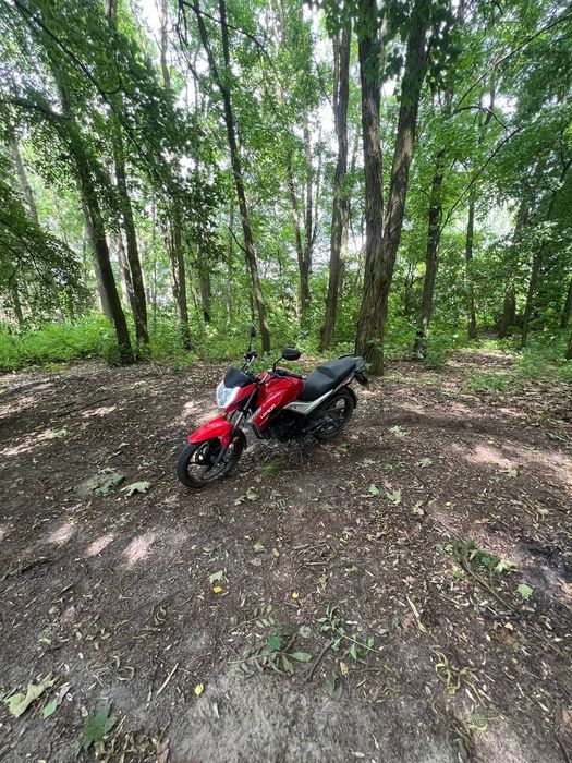 Продам,  мотоцикл лонсін ср1