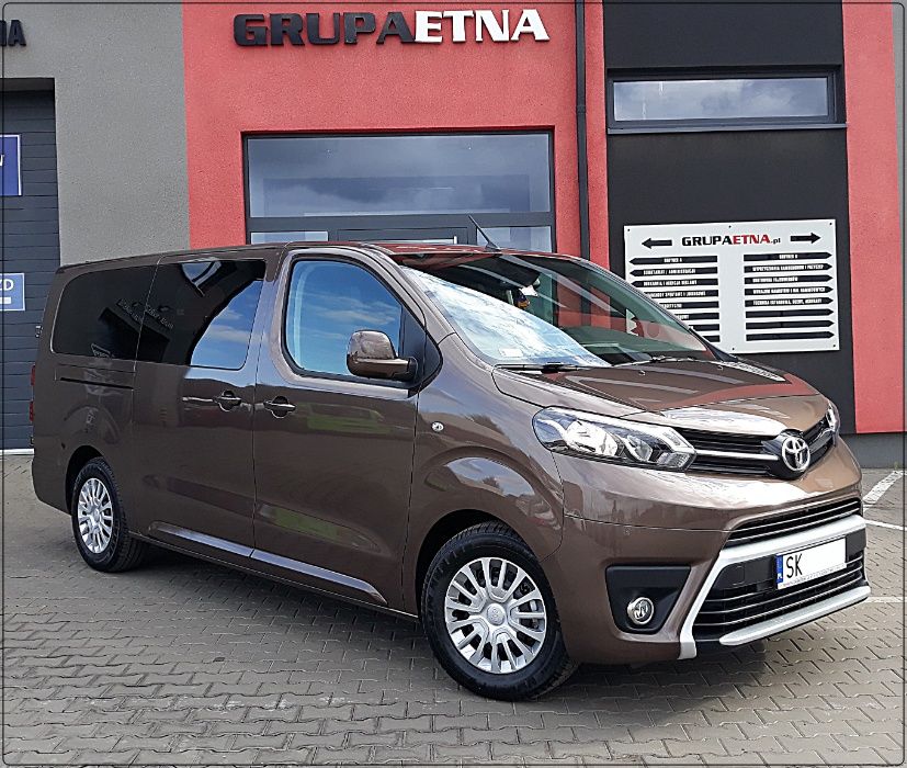 Wynajem Busy 9 osobowe wypożyczalnia busów wakacje Toyota Renault