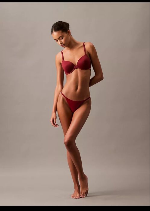 Бюсгалтер Calvin Klein 36B