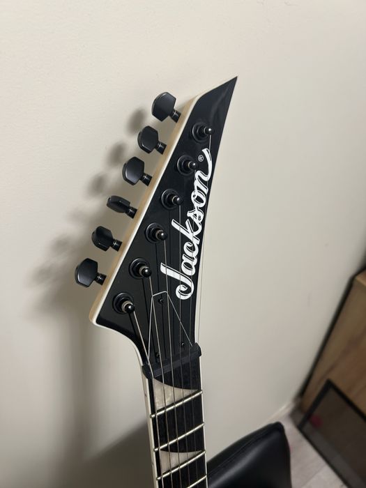 Jackson js32 елекрогітара,
