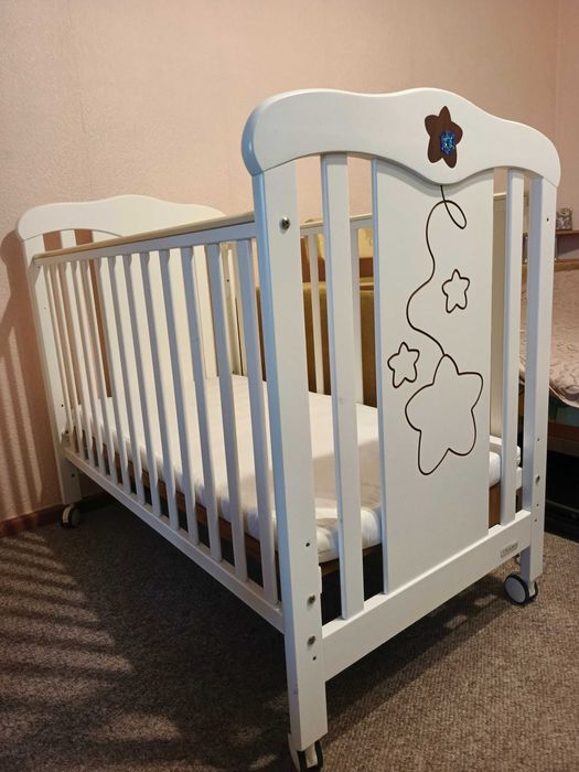 Ліжечко дитяче португальське з матрацом кокосовим