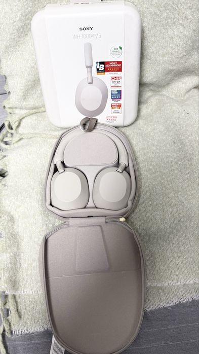 Słuchawki Sony WH1000XM5S srebrne