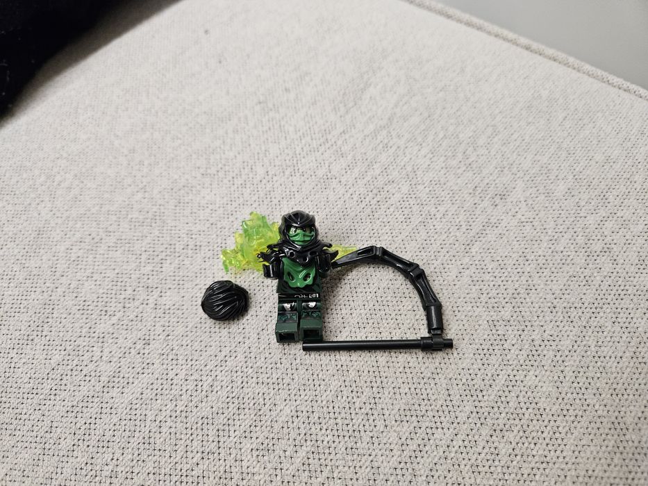 Figurka Lloyd Possessed ninjago, Opętany Lloyd morro