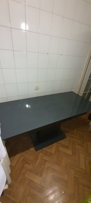 Стол стеклянный обеденный