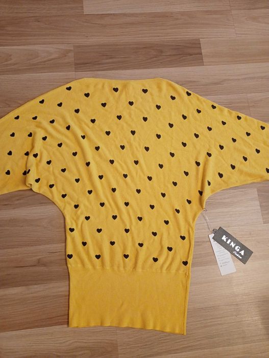 Nowy sweterek żółty w serduszka rozmiar M/L