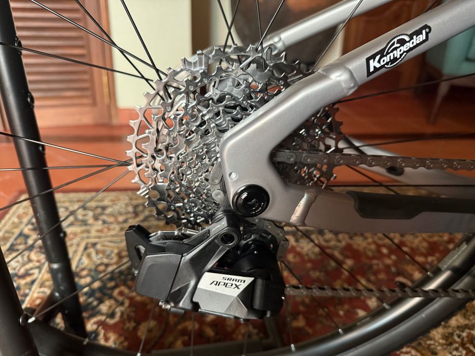 Bicicleta Gravel Mondraker Arid R