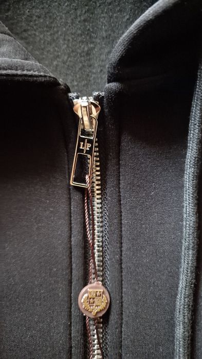 Лоро Пиано оригинальная качественная осенне - зимняя толстовка.