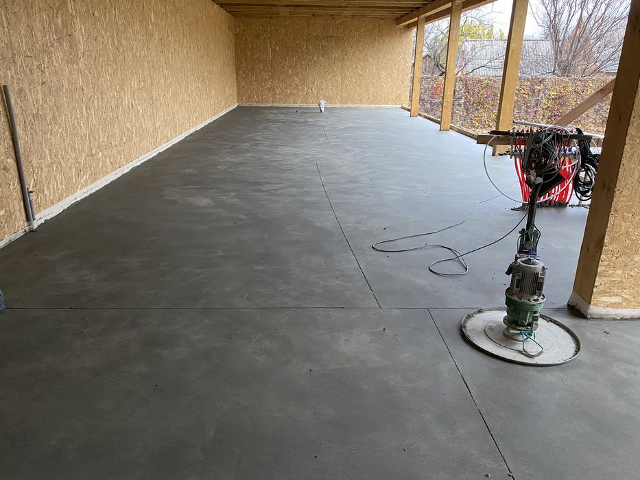 Стяжка пола полусухая