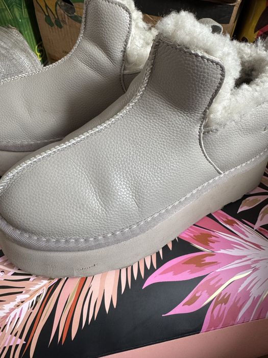 Уги 38 розмір шкіра UGG