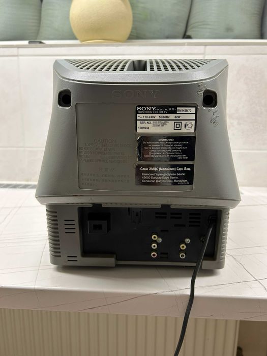 Телевізор SONY trinitron color TV model NO-KV-BM142M70: 1 000 грн