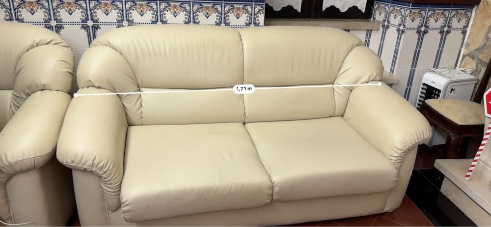 Sofas usados 2 lugares individuais e 1 sofa cama