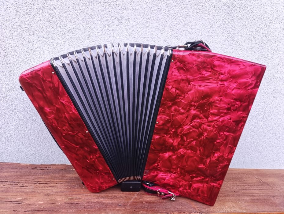 Akordeon Hohner Student 72 basów 3 chóry