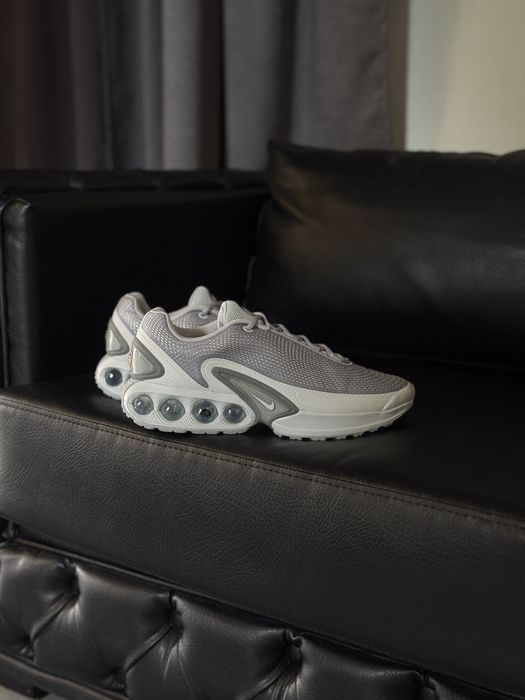 Коловічі кросівки Nike Air Max Dn [оригінал] 45 Більше 500 товарів у наявності. Дивіться інші наші оголошення!