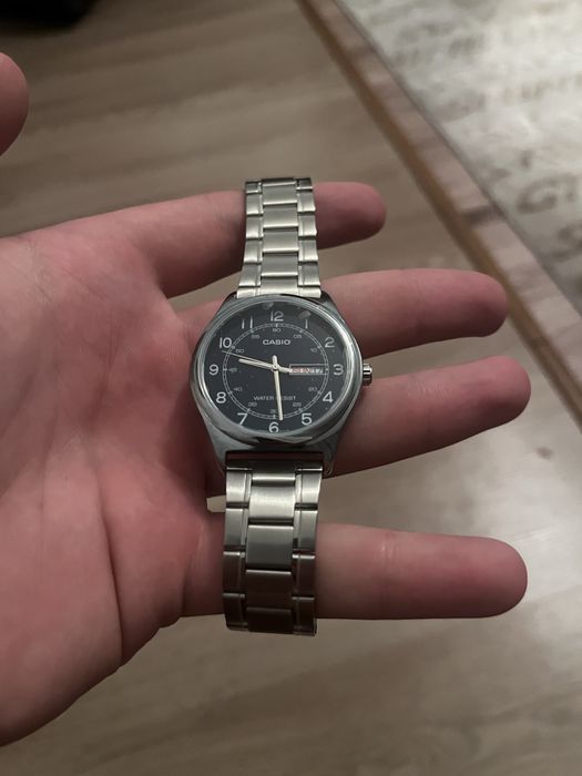 Годинник Casio )