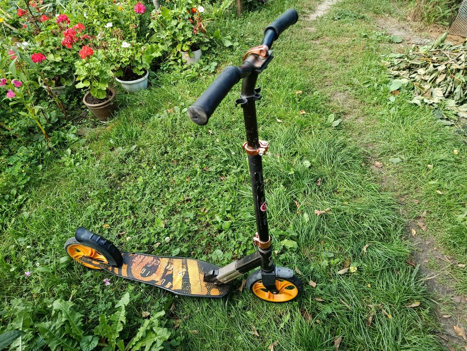 Продам самокат, розкладний.