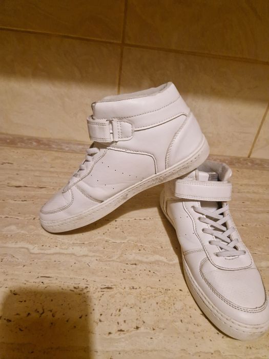 Buty sportowe Friboo r 37