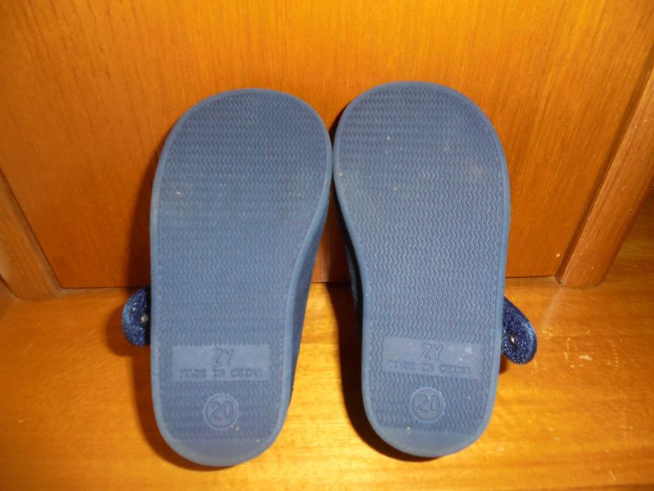 sapatos de menina cor azul lindos