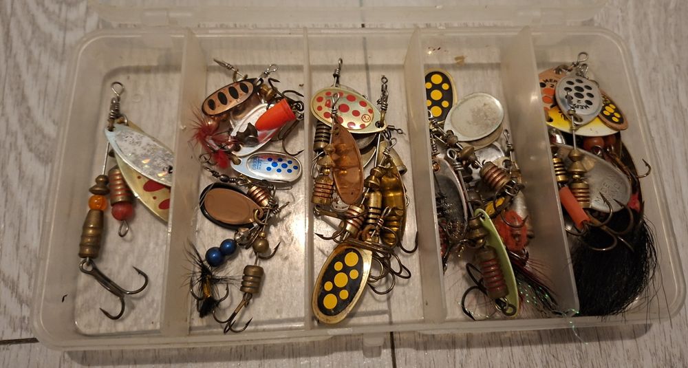 Zestaw obrotówek Mepps Dam Vibrax Dam Mikado Hrt Jaxon Pstrąg Okoń