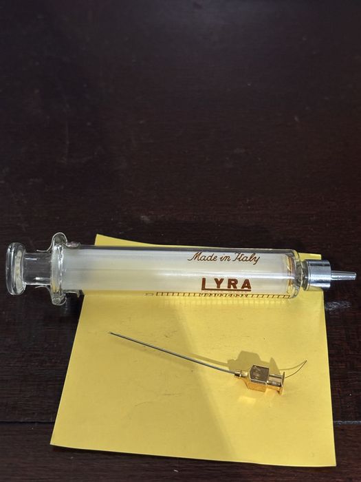 Seringa de vidro reutilizavel 1950