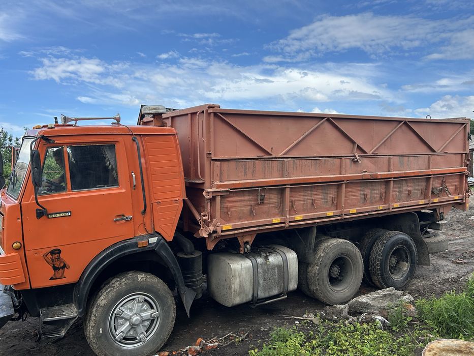 Послуги КАМАЗа-самоскида 55102 водій,перевезення,доставка,будівництво.