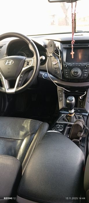 Hyundai i40 sedan -2012r. PILNIE