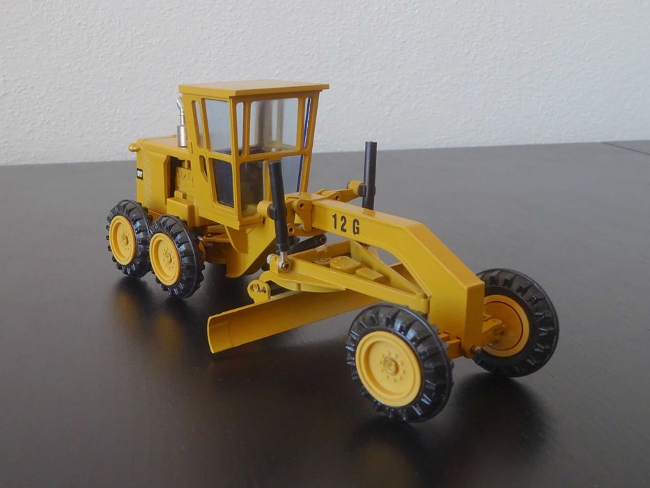 Lote de Miniaturas 1:50 CAT da Joal, Conrad, NZG