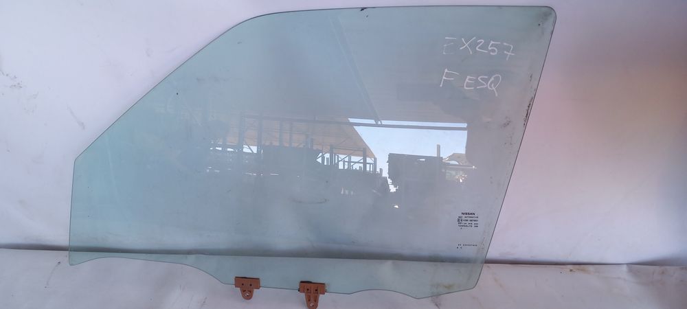 Vidro porta frente esquerda NISSAN Juke (F15)