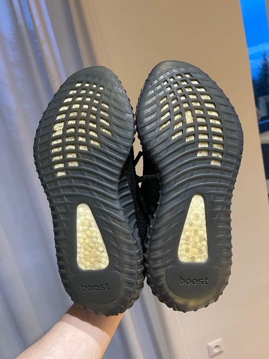 adidas Yeezy boost 350 v2 core black red 40 onyx zebra
