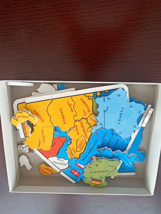 Puzzle. Estado Novo.