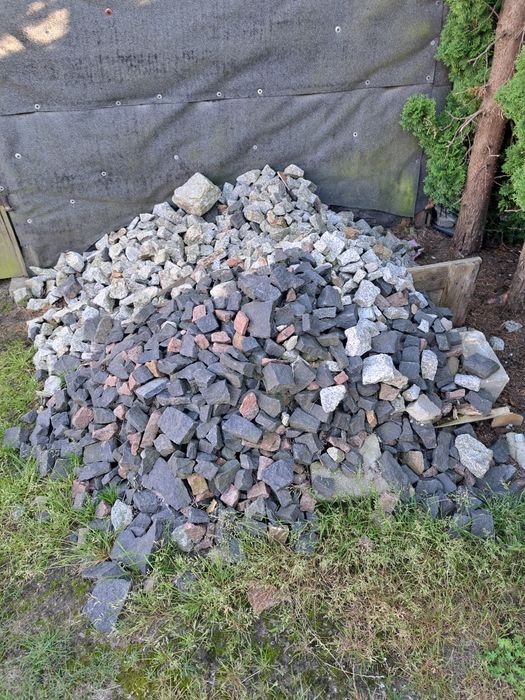 Kamienie na sprzedaż