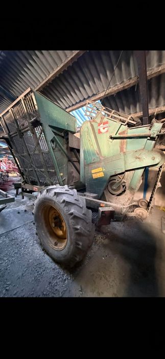 Комбайн бурякозбиральний