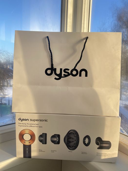 Фен Dyson Supersonic HD08 [новий, в плівці, пошкоджена коробка]